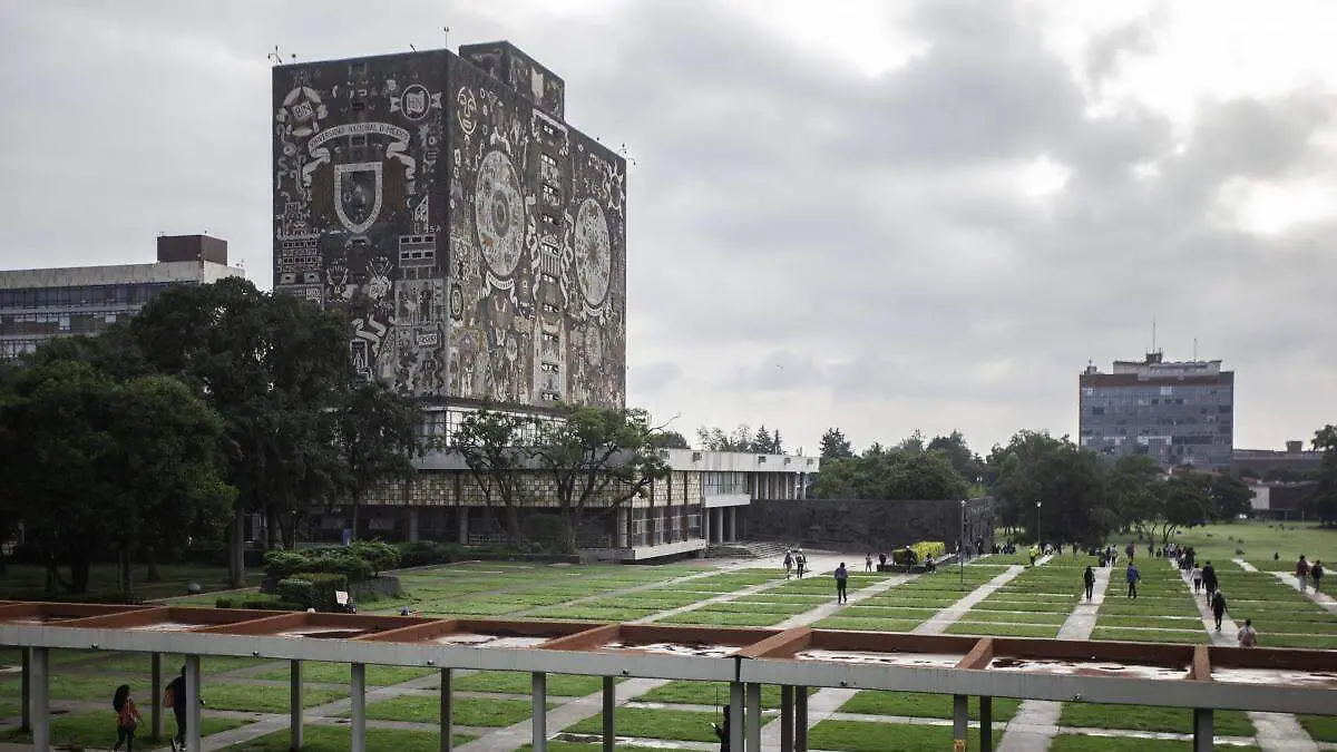 UNAM (4)